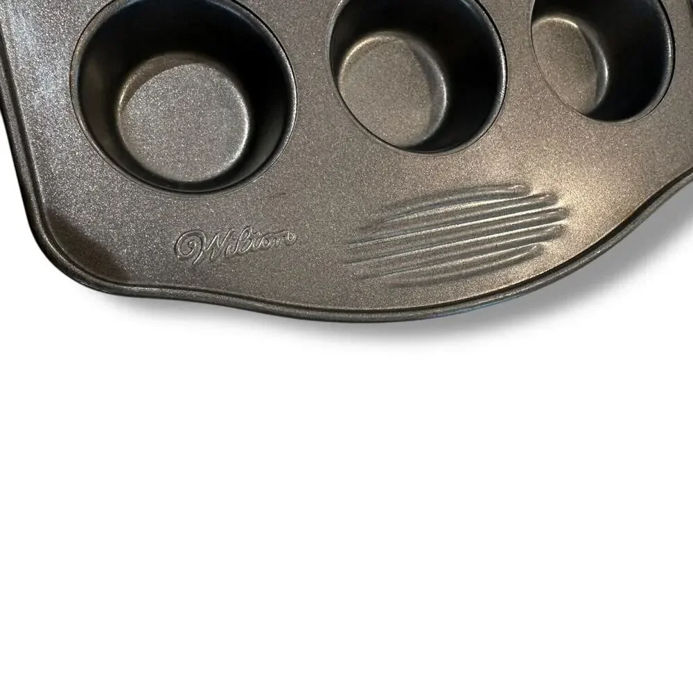 Wilton Mini Muffin Pan Tin Cheese Cake Egg Rounds Non-Stick 12 Holes Heavyweight